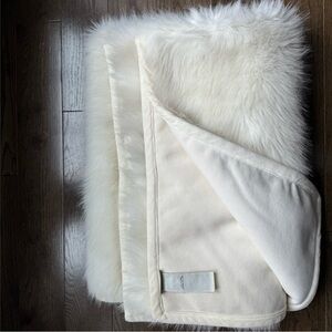 Pottery barn faux fur throw